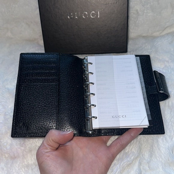 GUCCI 🖤🖤 Brand New Black Monogram Agenda 2004 with Box snaps tight Authentic 🖤 - Picture 8 of 9